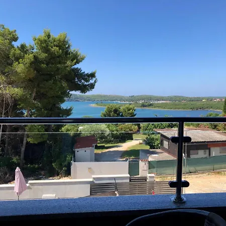 Vila Maria *